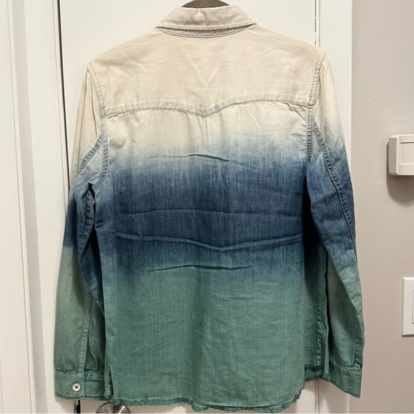 Free People Ombre Frayed Hem Chambray Denim Button Down Shirt Women M blue green - Picture 5 of 9
